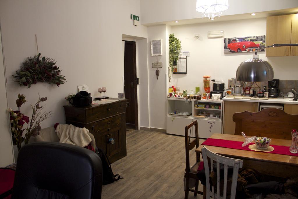 Gentes B&B Рим Екстериор снимка