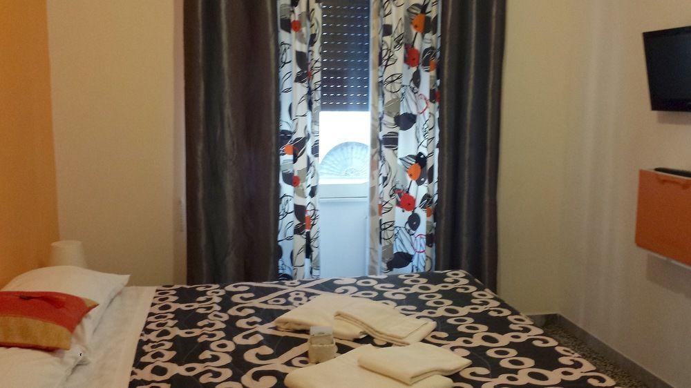 Gentes B&B Рим Екстериор снимка